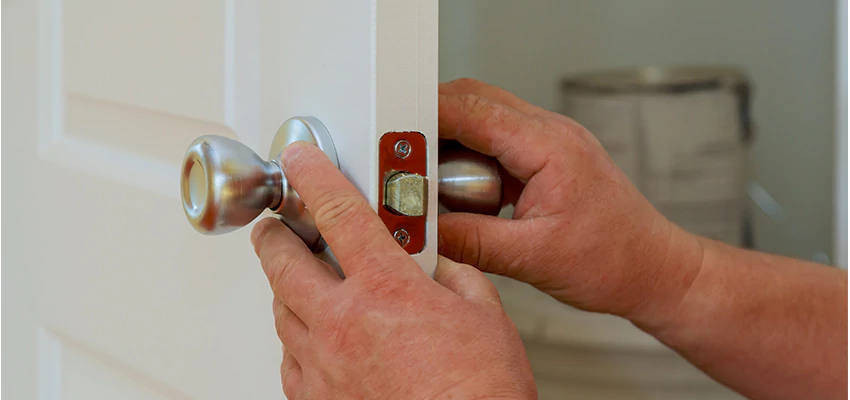 AAA Locksmiths For lock Replacement in Santa Fe Springs, California